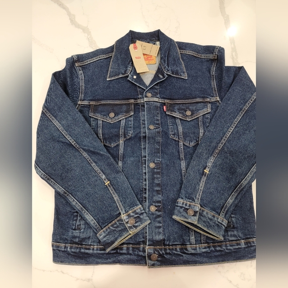 Brand new levis jacket - Picture 1 of 3